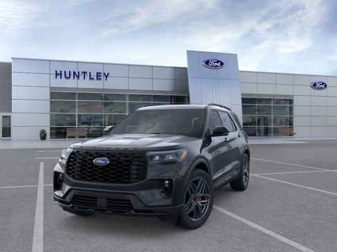 New 2026 Ford Explorer ST-Line w/ ST-Line Street Pack AWD/4WD image 2
