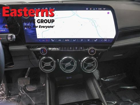 Used 2024 Chevrolet Blazer EV LT AWD/4WD image 12
