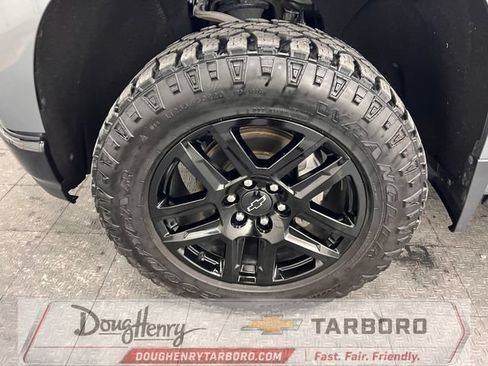 Used 2021 Chevrolet Silverado 1500 LT Trail Boss w/ Convenience Package II AWD/4WD image 22