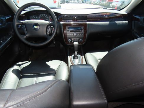 Used 2016 Chevrolet Impala LTZ image 22