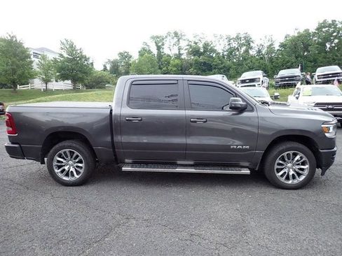 Used 2024 RAM 1500 Laramie AWD/4WD image 7