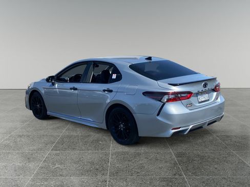 Used 2022 Toyota Camry SE w/ Convenience Package AWD/4WD image 3