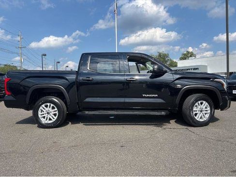 Used 2024 Toyota Tundra SR5 AWD/4WD image 5