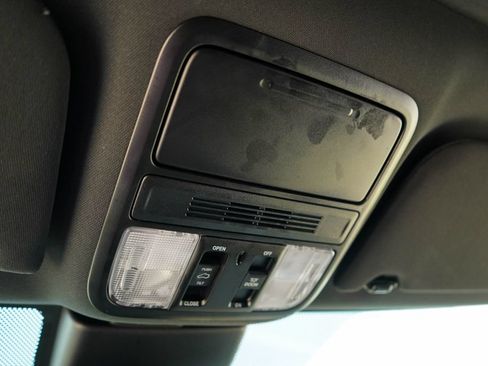 Used 2025 Honda Odyssey Sport-L image 12