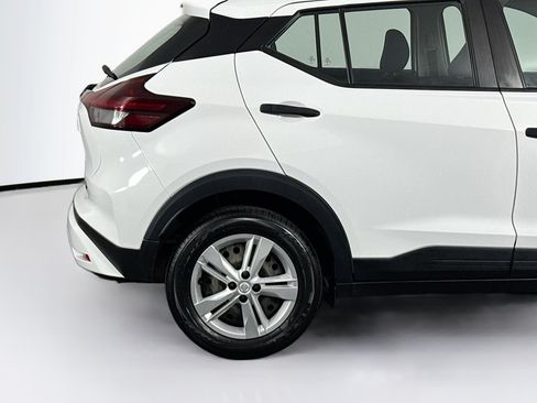 Used 2023 Nissan Kicks S FWD image 38
