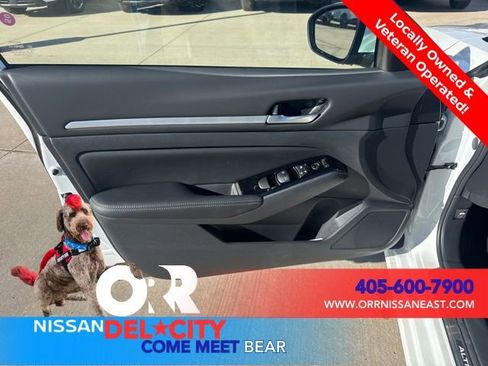 New 2025 Nissan Altima 2.5 SL image 16