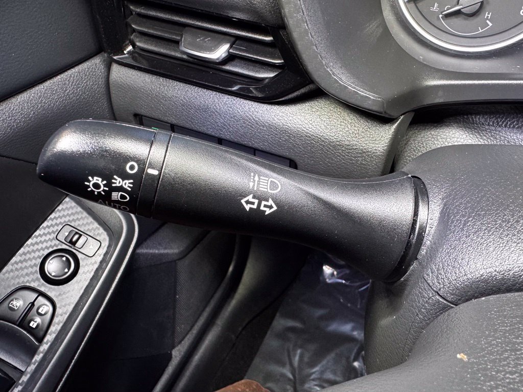 Used 2024 Nissan Sentra SV FWD image 25