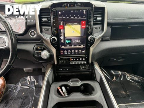 Used 2019 RAM 1500 Laramie AWD/4WD image 21