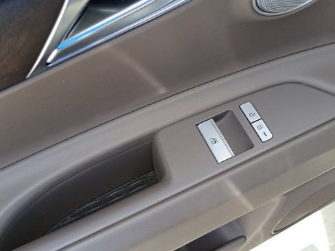 Used 2022 Genesis GV80 3.5T w/ Prestige Package 07 AWD/4WD image 24