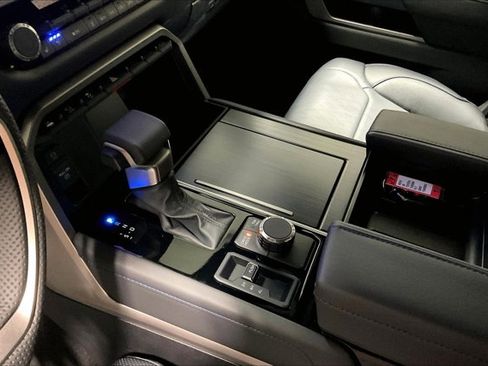 New 2026 Toyota Tundra Platinum AWD/4WD image 8