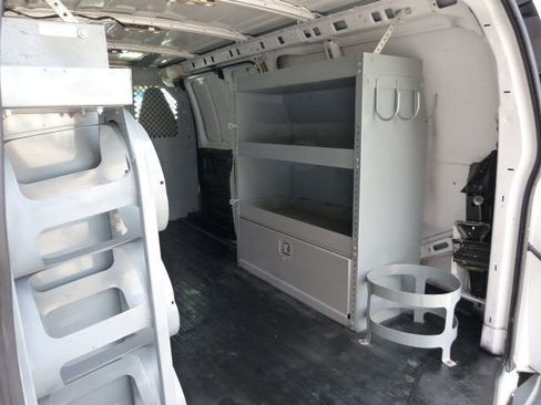 Used 2021 Chevrolet Express 2500 w/ Driver Convenience Package image 16