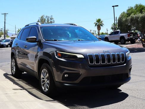 Used 2021 Jeep Cherokee Latitude Lux w/ Comfort/Convenience Group AWD/4WD image 14