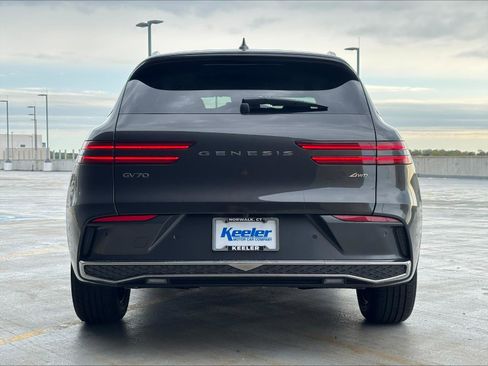 New 2026 Genesis GV70 2.5T Advanced AWD/4WD image 4