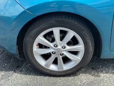 Used 2014 Nissan Versa Note SV w/ SL Package FWD image 18