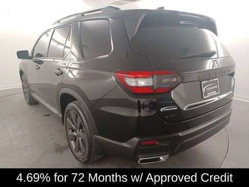 Certified 2023 Honda Pilot Sport image 5