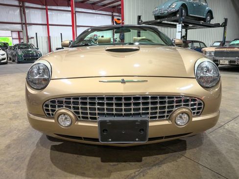 Used 2005 Ford Thunderbird RWD image 13