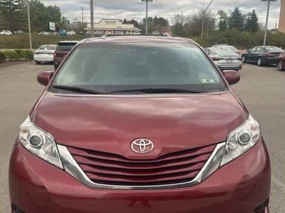 Used 2015 Toyota Sienna LE