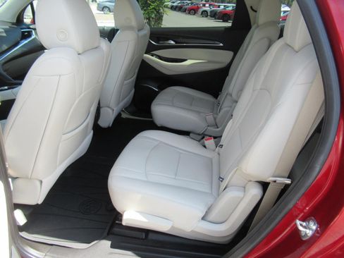 Used 2024 Buick Enclave Premium w/ Experience Buick Package FWD image 36