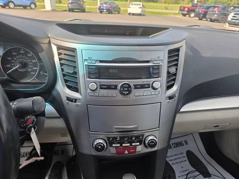 Used 2011 Subaru Legacy 2.5i Premium AWD/4WD image 12