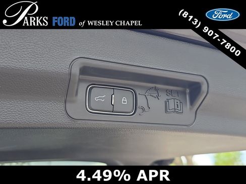 Certified 2024 Ford Explorer XLT RWD image 9