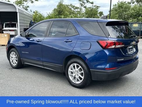 Used 2022 Chevrolet Equinox LS AWD/4WD image 29