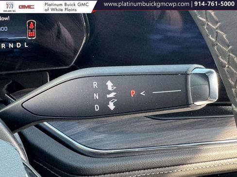 Used 2025 Chevrolet Tahoe LT image 23