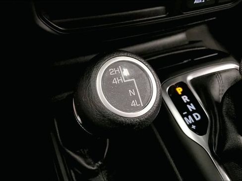 Used 2022 Jeep Gladiator Sport AWD/4WD image 38