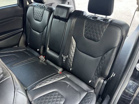 Used 2024 Ford Edge Titanium image 24