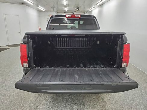 Used 2023 Chevrolet Colorado Trail Boss image 7