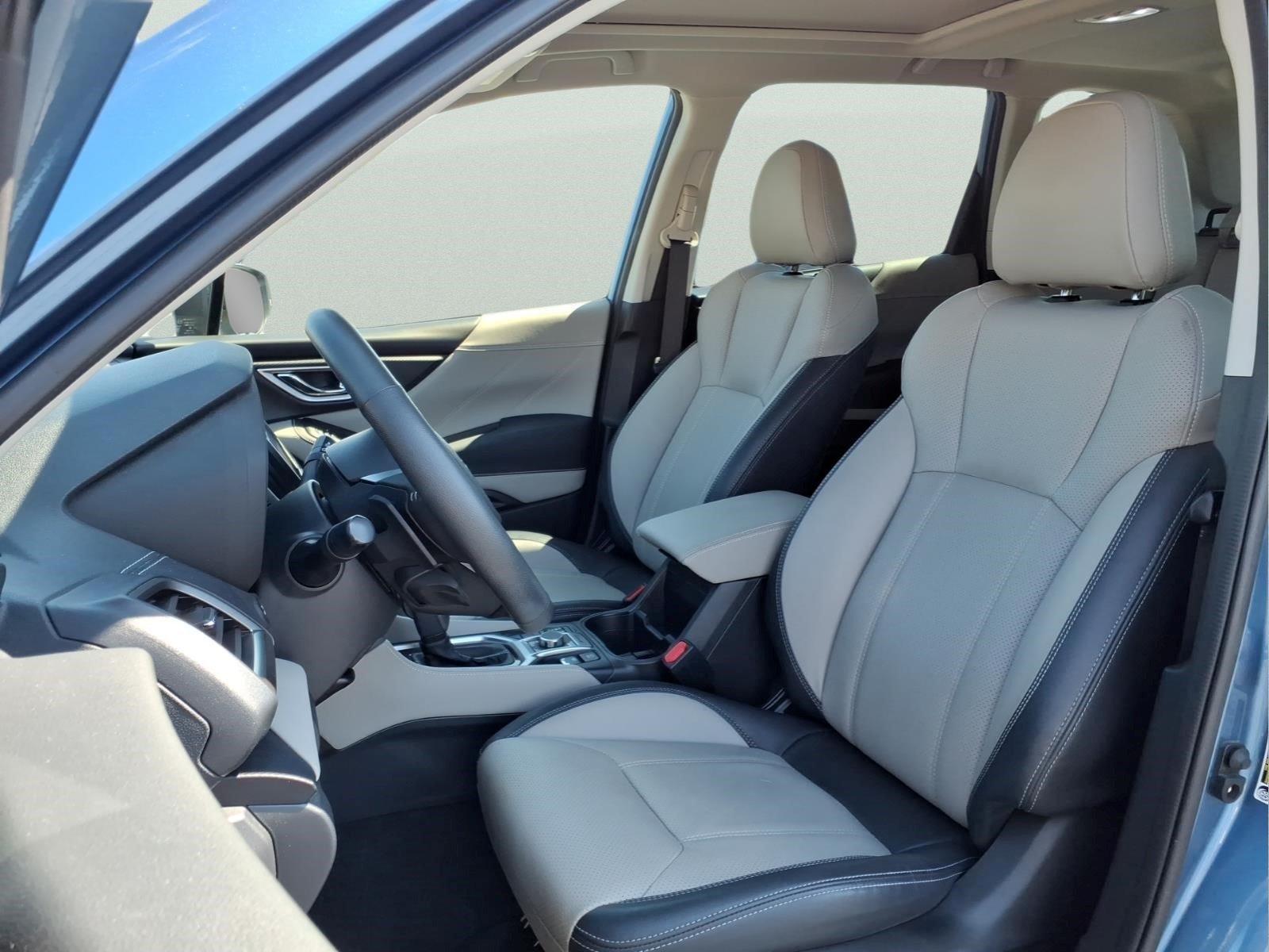 Used 2022 Subaru Forester Limited AWD/4WD image 4