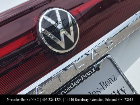 Used 2024 Volkswagen Atlas Cross Sport SEL R-Line AWD/4WD image 10