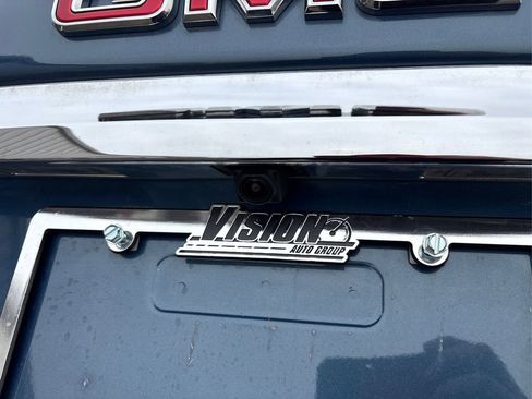 Used 2024 GMC Terrain SLE image 15