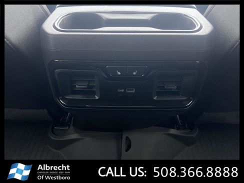 Used 2024 GMC Sierra 2500 AT4 w/ AT4 Premium Plus Package image 24