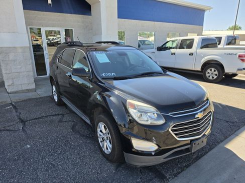 Used 2017 Chevrolet Equinox LT w/ Convenience Package FWD image 9