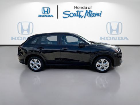 Certified 2024 Honda HR-V LX image 32