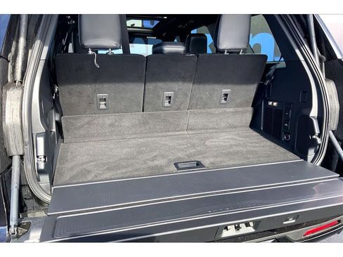 Used 2025 Ford Expedition Platinum w/ Stealth Performance Package image 11