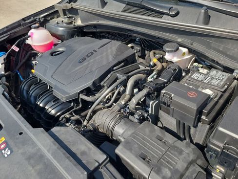 Used 2025 Kia Sportage LX image 31