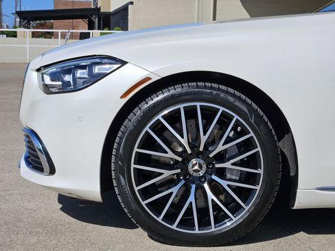 Certified 2022 Mercedes-Benz S 500 4MATIC image 11