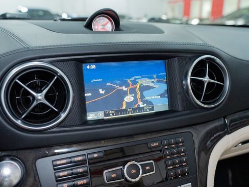 Used 2013 Mercedes-Benz SL 550 image 40