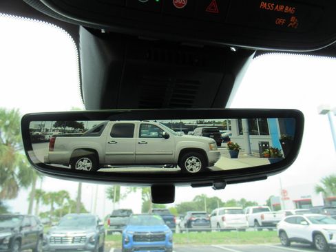 Used 2026 Chevrolet Equinox LT w/ Convenience Package II FWD image 28