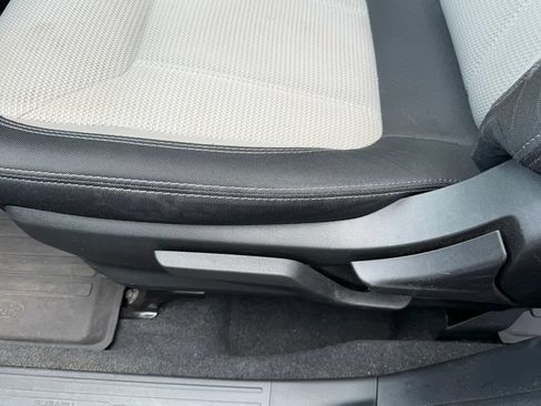 Used 2023 Subaru Forester AWD/4WD image 24