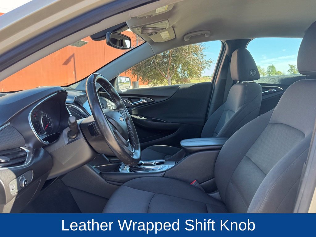 Used 2016 Chevrolet Malibu LT FWD image 8