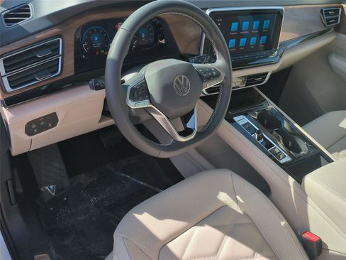 New 2026 Volkswagen Atlas SE image 7