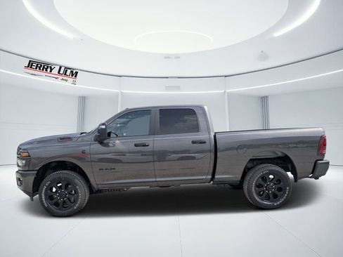 New 2026 RAM 2500 Big Horn AWD/4WD image 6