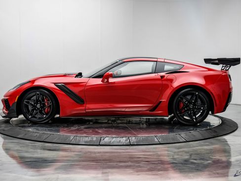 Used 2019 Chevrolet Corvette ZR1 image 10