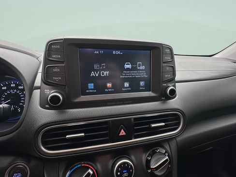 Used 2018 Hyundai Kona SEL AWD/4WD image 16