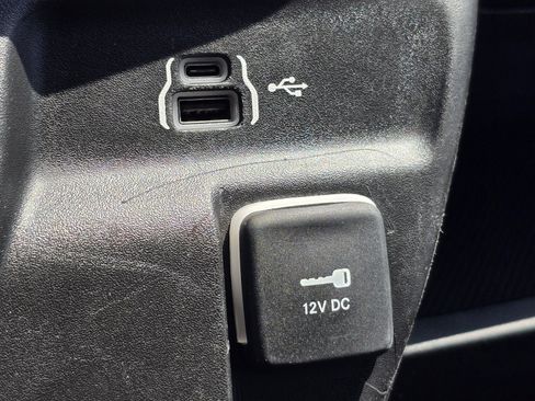 Used 2025 RAM ProMaster 2500 FWD image 39