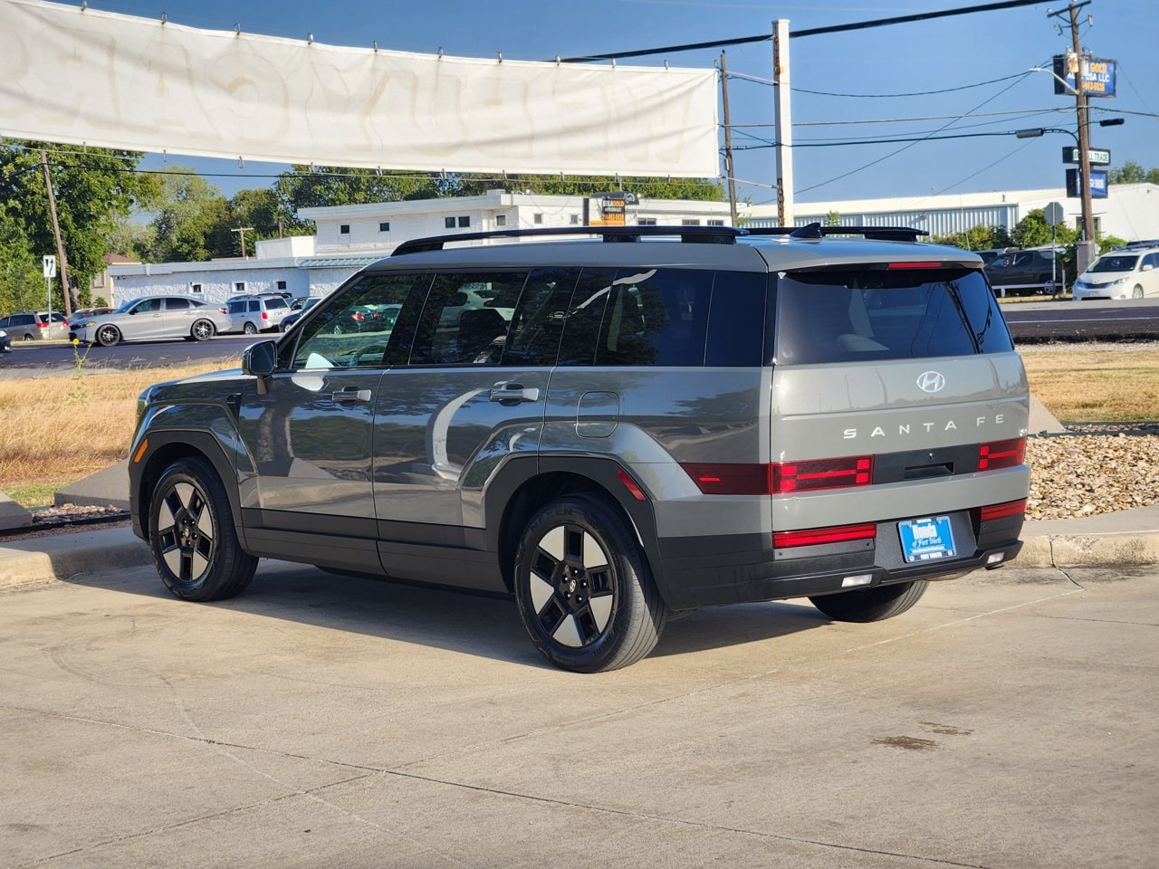 Used 2025 Hyundai Santa Fe SEL FWD image 7