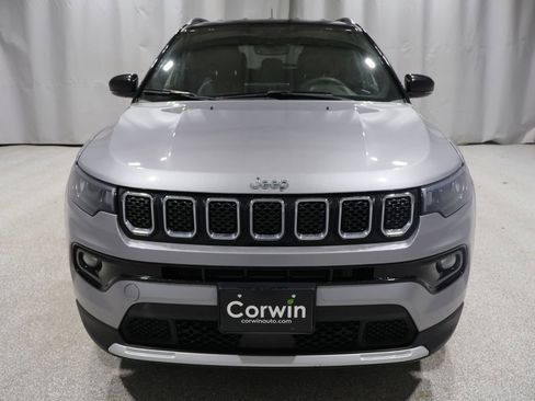 Used 2023 Jeep Compass Limited AWD/4WD image 6