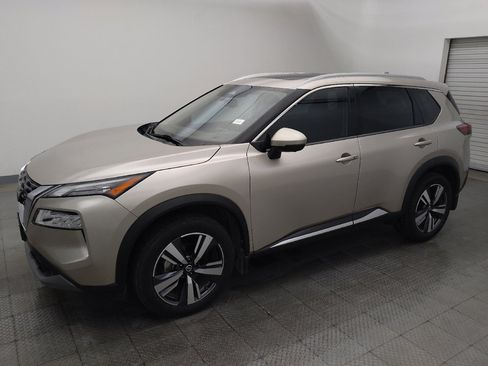 Used 2021 Nissan Rogue SL FWD image 2